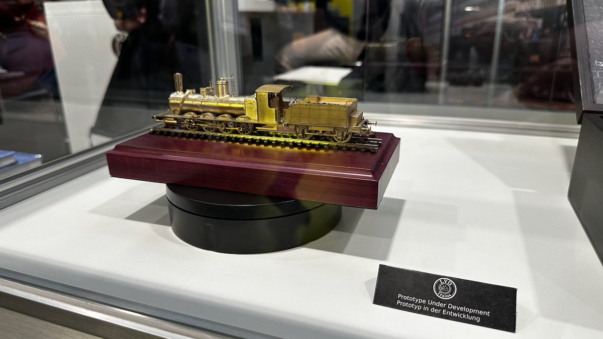 Modellbahn_Corp's tweet photo. Intermodellbau LVD Trains
#intermodellbau #intermodellbau2026 #鉄道模型 #Modellbahn
#鉄道模型 #Modellbahn #ヨーロッパ型 #HOゲージ #Nゲージ
#ROCO #Märklin #FLEISCHMANN #BEMO #LGB #DCCサウンド https://t.co/dX04u5j9EV
