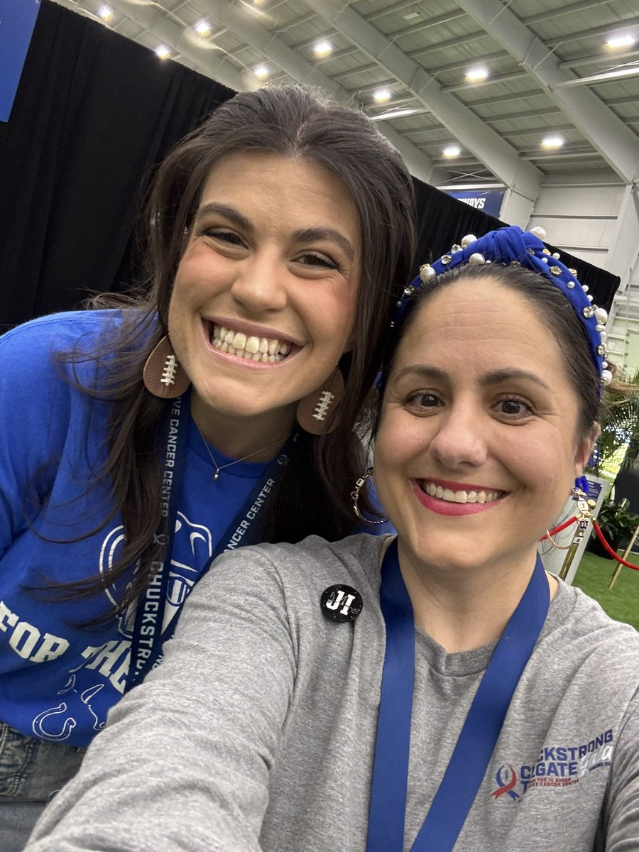 johnson_maren's tweet photo. Shoutout to the amazing local Indy sports broadcasters @ACwishtv @AngelaMoryanTV @ChrisHaganIndy &amp; @ADChernoff at the Chuckstrong Gala—storytellers who bring our teams and community to life. 🎤🎥📺#ChuckStrong💙❤️🏈 #ForTheShoe #ResearchCuresCancer #ForTheCure https://t.co/9HstrZ5ALt