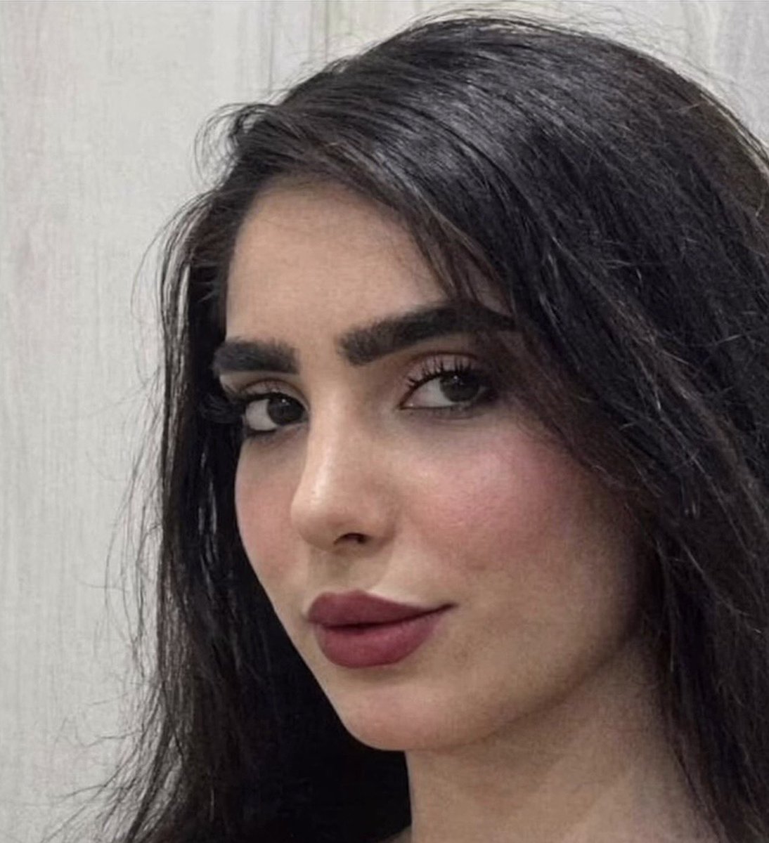 نجمه محمدی دختر ٢٣ ساله اهل مشهد در خطر جدی اعدام است. این حق دختر ایران نیست. صدای او باشیم.

#نجمه_محمدی 

#IranRevolution2026‌