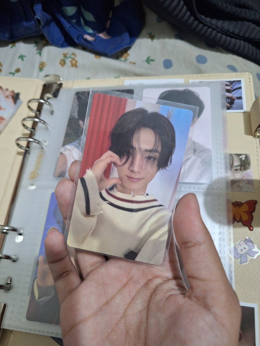 who's in red ? tweet media