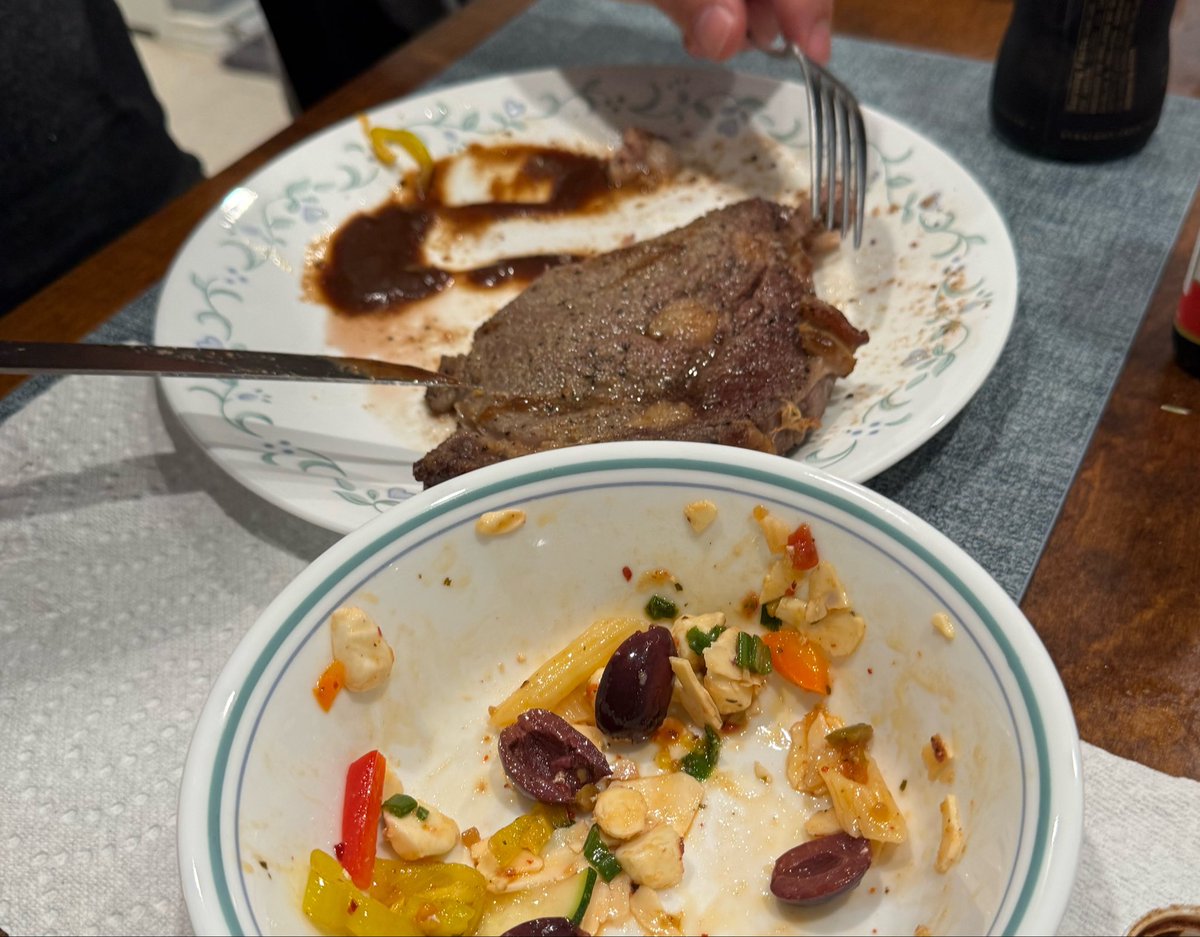 Lady Demosthenes tweet media