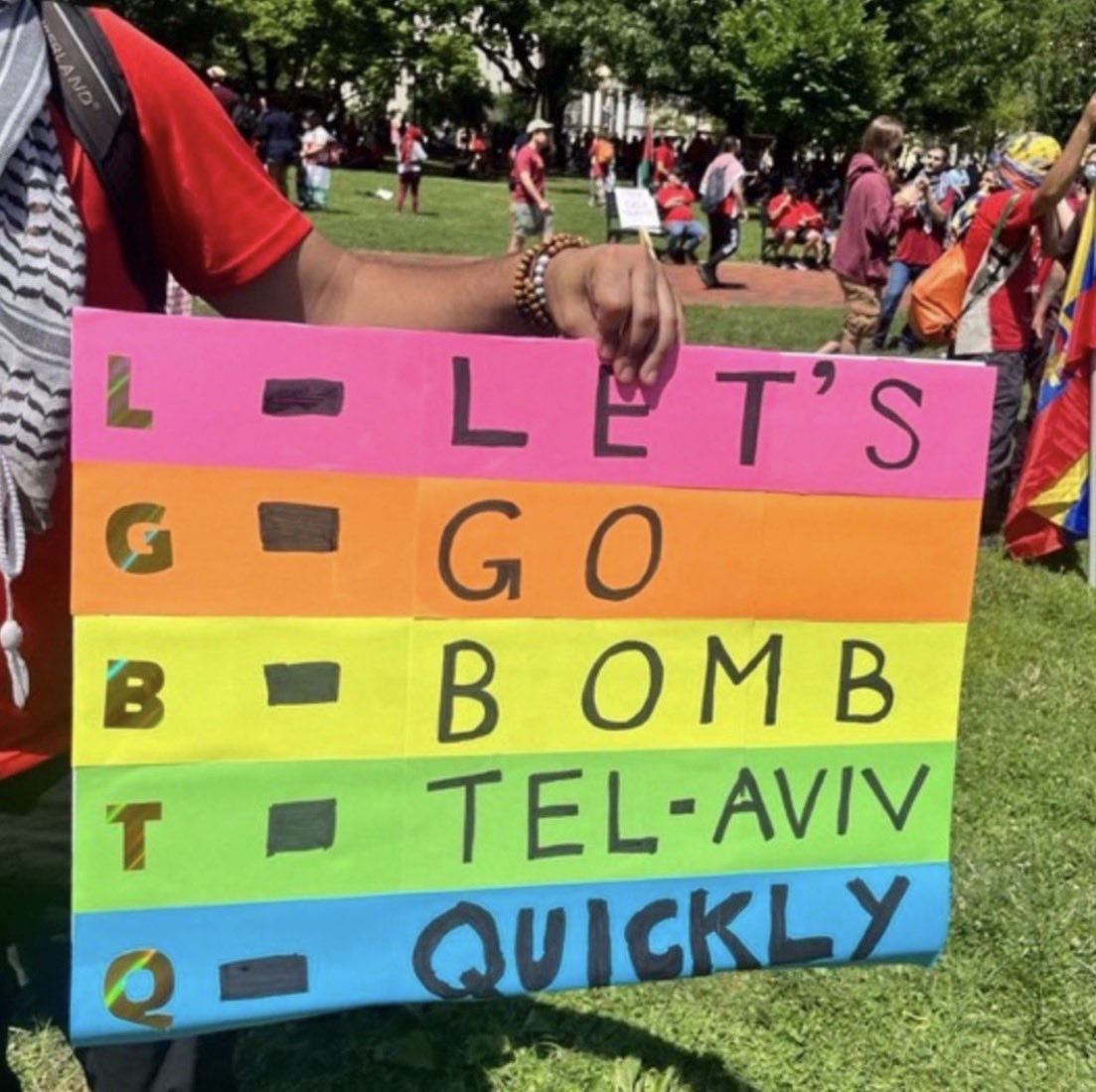 ʎxǝs sᴉ ɯsᴉuoᴉz tweet media