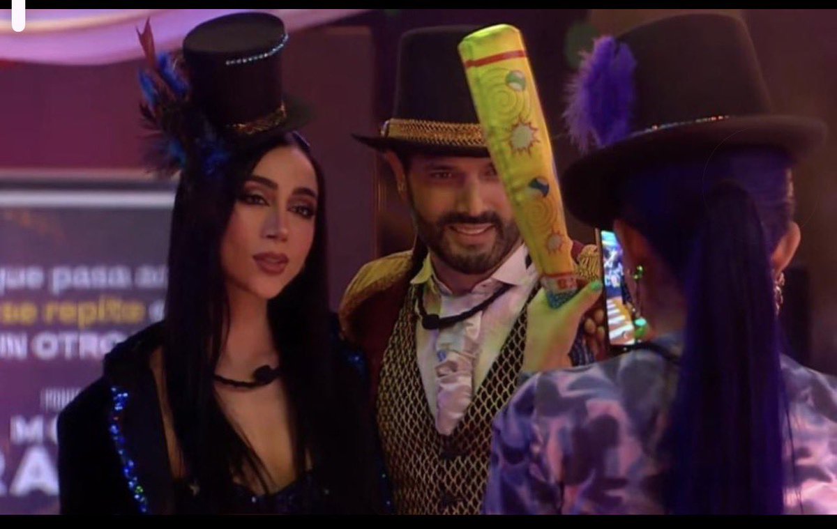 SR.SANCHEZ 2.0 tweet media