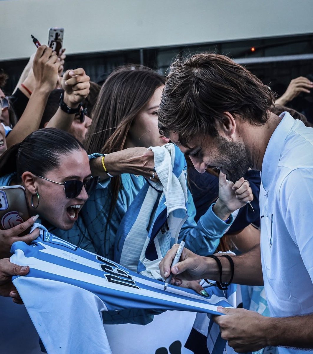 RACING YA ESTÁ EN MAR DEL PLATA 

📸: <a href="/RacingClub/">Racing Club</a>