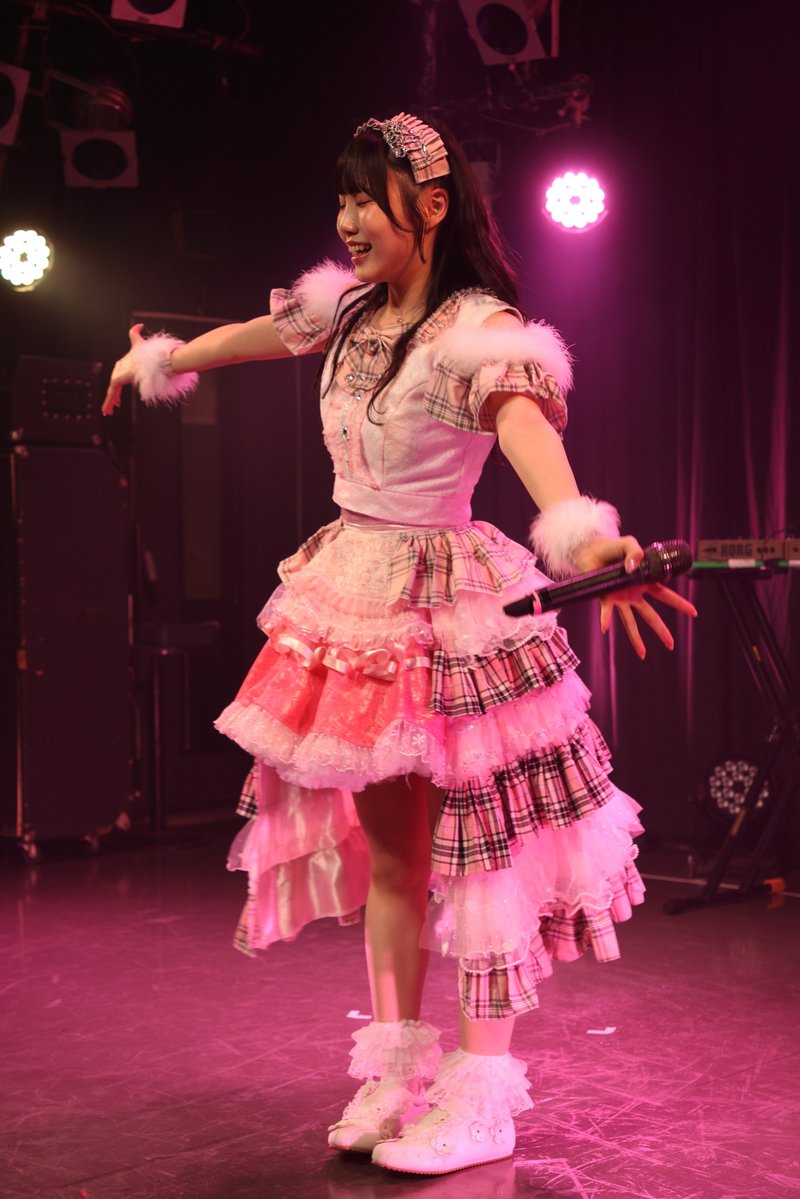 じぇすろー tweet media