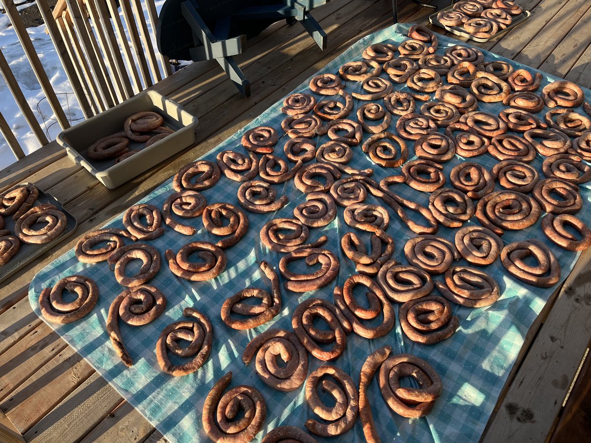 Grandpa Farmcat tweet media