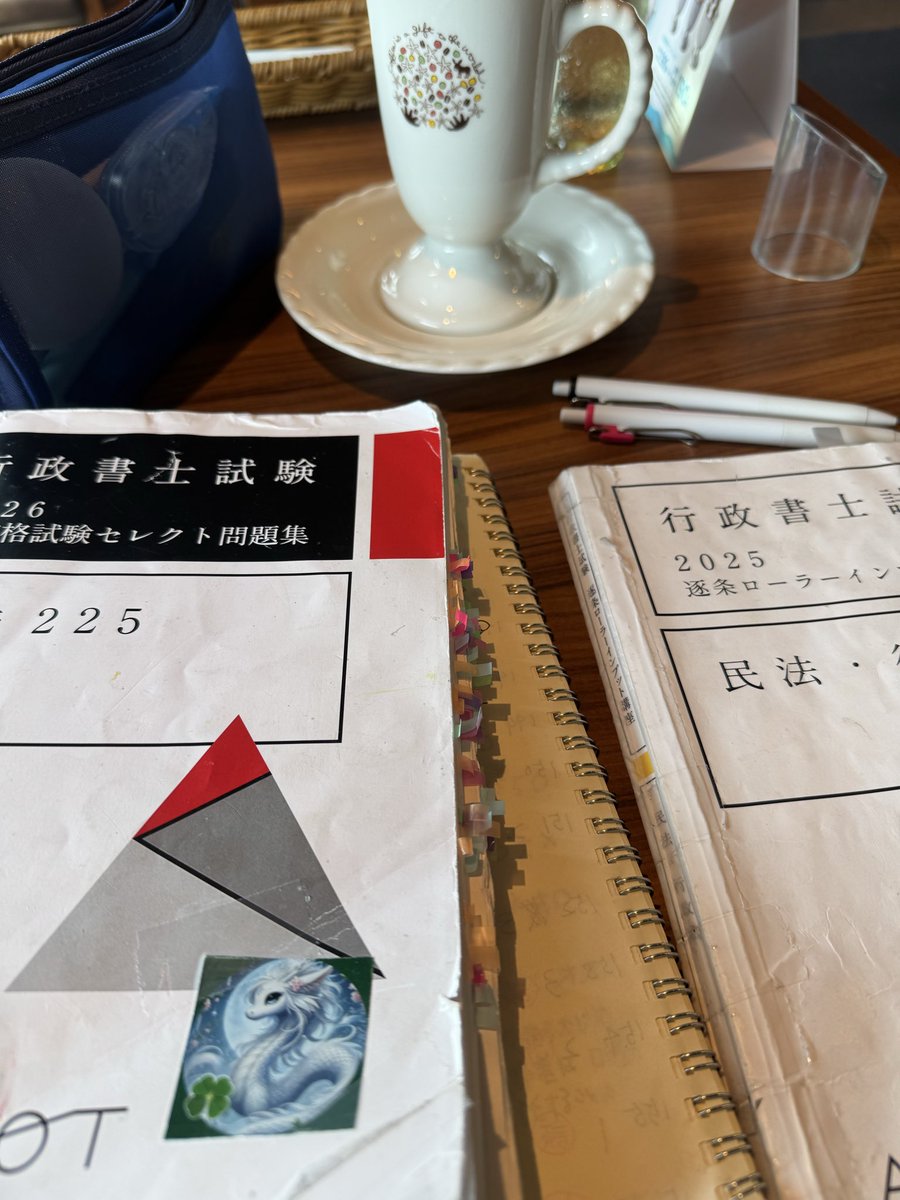 ad_michan's tweet photo. ドンキー言ってもメガドンキでは無いが笑
自働会計になって配膳ロボットも導入
田舎にも諸々進化あり笑

でも、この海でほっこりできるのは
どんなに文明が進化しても適うものなし😆 https://t.co/Wgpl4G9p3p