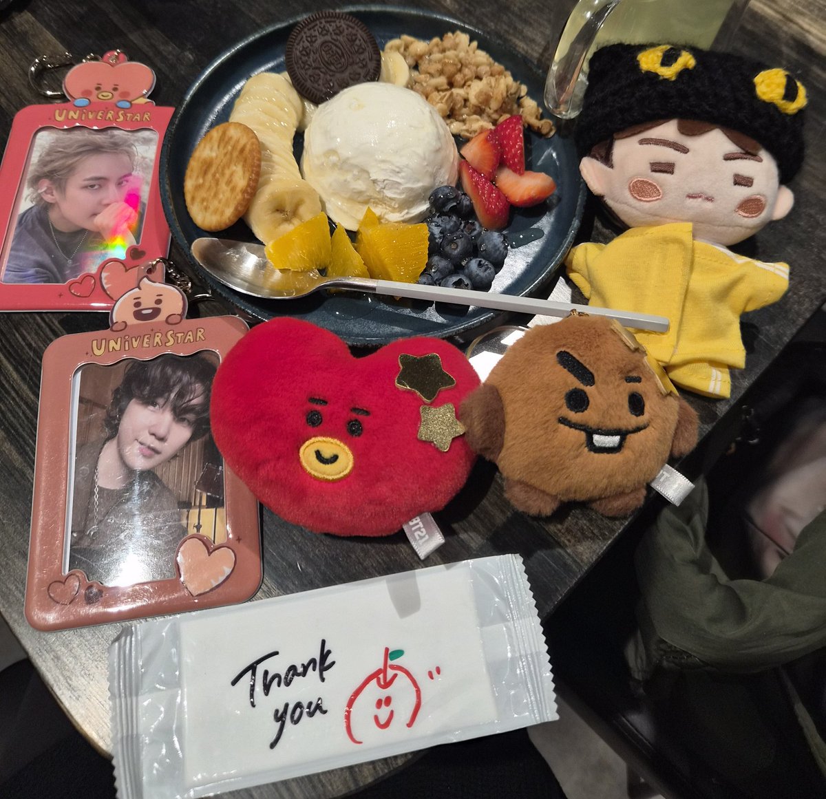 先週に引き続きライビュ💜🐱🐱💜
現場に行ってないのにペンラ振りすぎて筋肉痛😭
楽しかったー🫶♥️
みんなかっこよかった✨
来年こそは🎫 .·💪
 #BTS_ARİRANG 
#BTS_ARİRANG_TOKYO
#BTS_ARİRANG_JAPAN