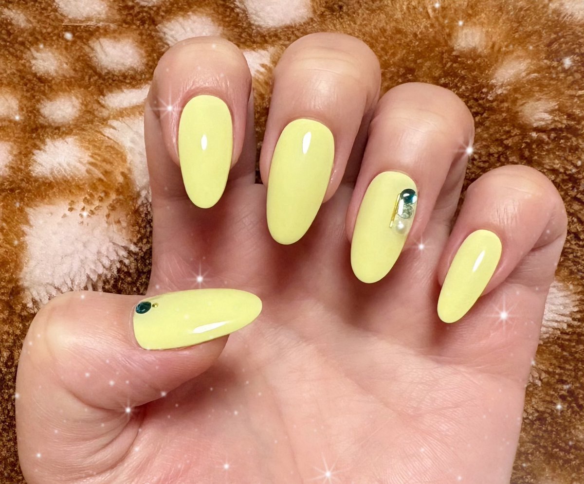 dot_ELLxE's tweet image. 固ツイ、いいねRTしてくれる人ちゅき‥🥹💓
#newnails