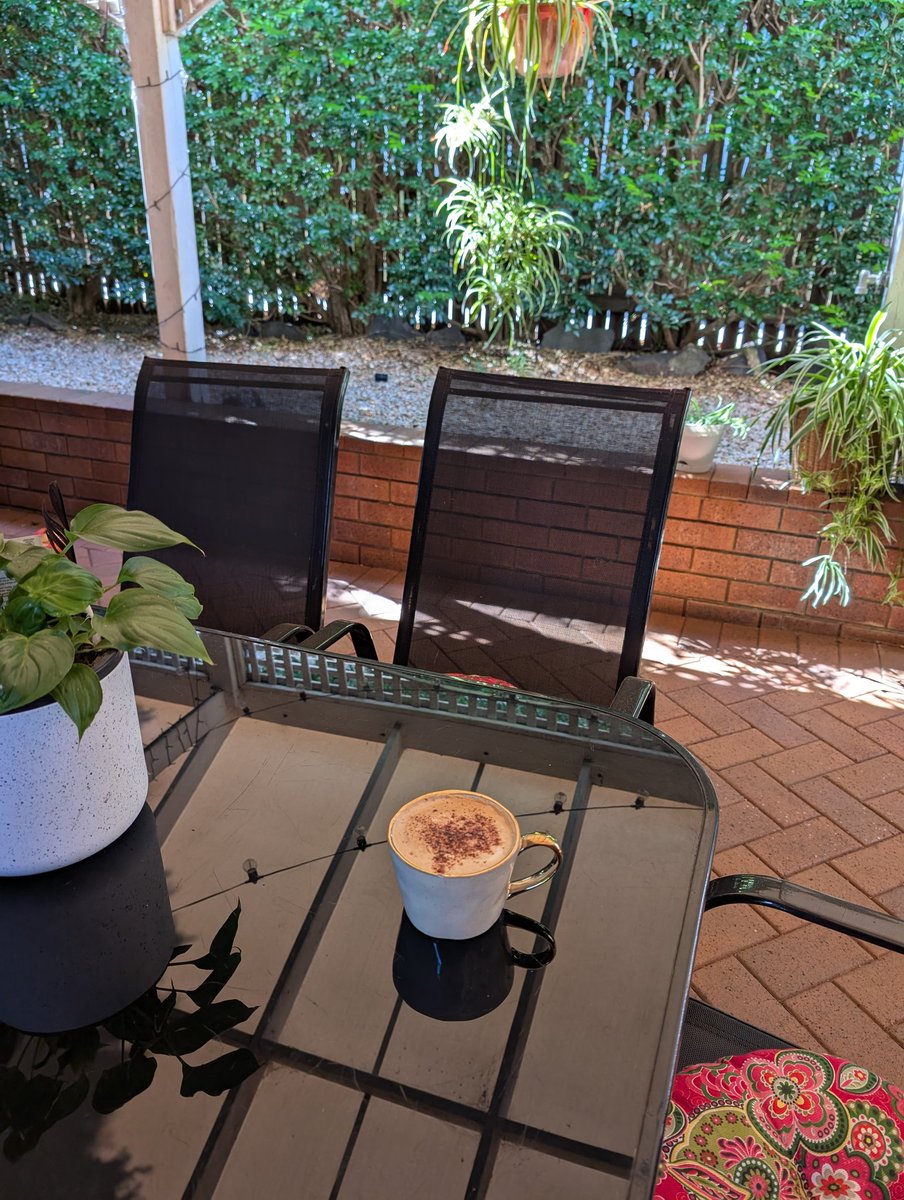 OZZY_GiRL_'s tweet image. Happy Sunday morning 🌞 #coffee