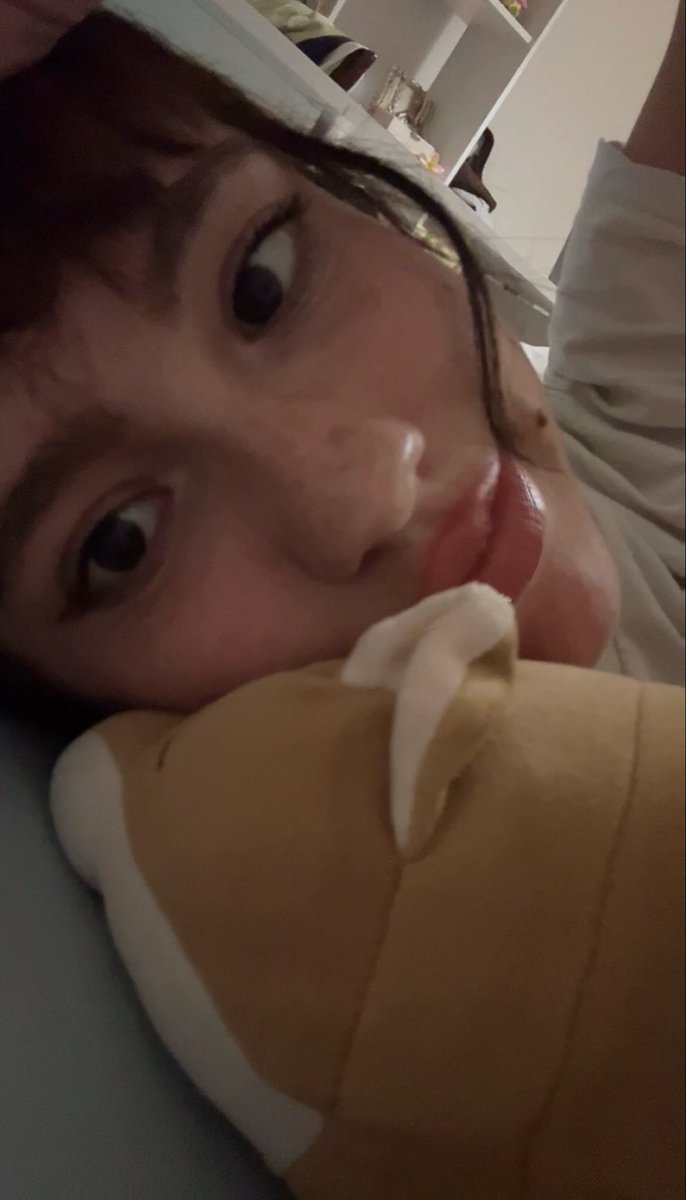 tenebro_'s tweet image. leaving this spot for the first time in two weeks #exciting !!!