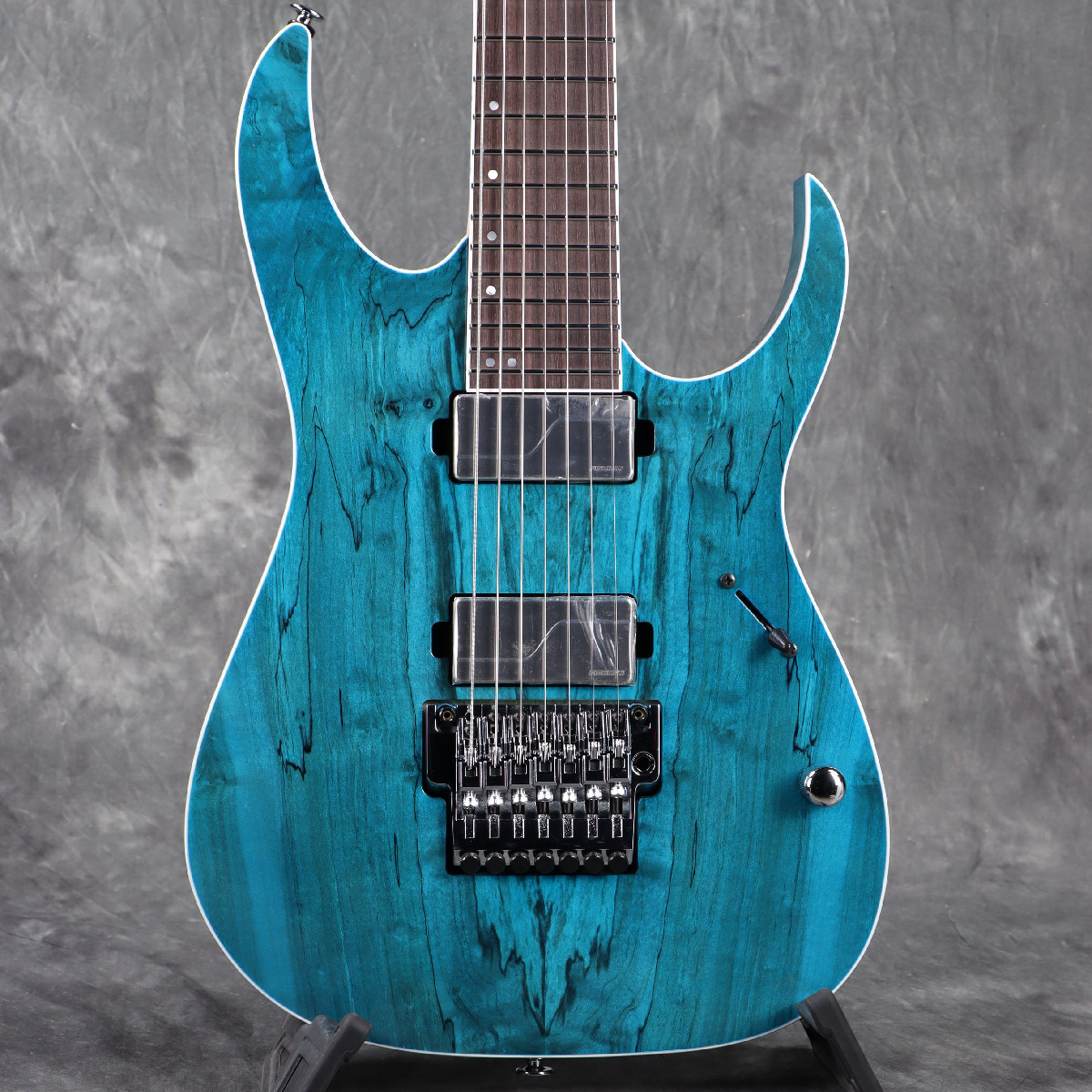 ishibashimusic's tweet image. #Ibanez　HAZUKI Signature 7 String Model "HZK1"が久々の入荷です✨

葉月さんご本人のこだわりが詰まった"HZK1"は、ファンの方だけでなく、7弦ユーザーにも満足いただけるモデルです🎵
store.ishibashi.co.jp/view/item/0000…

#エレキギター
#HAZUKI
#HZK