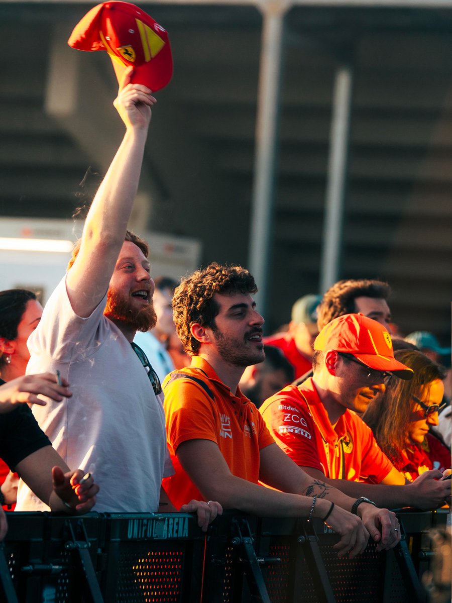 autodromoimola's tweet photo. Lights on. Volume up 🔥
I DJ saliti sul palco hanno acceso la Fanzone nel sabato della #6HImola, e voi avete fatto il resto 🪩
#AutodromoImola #WEC #6HImola #MartinSolveig https://t.co/EgKjvXtztx