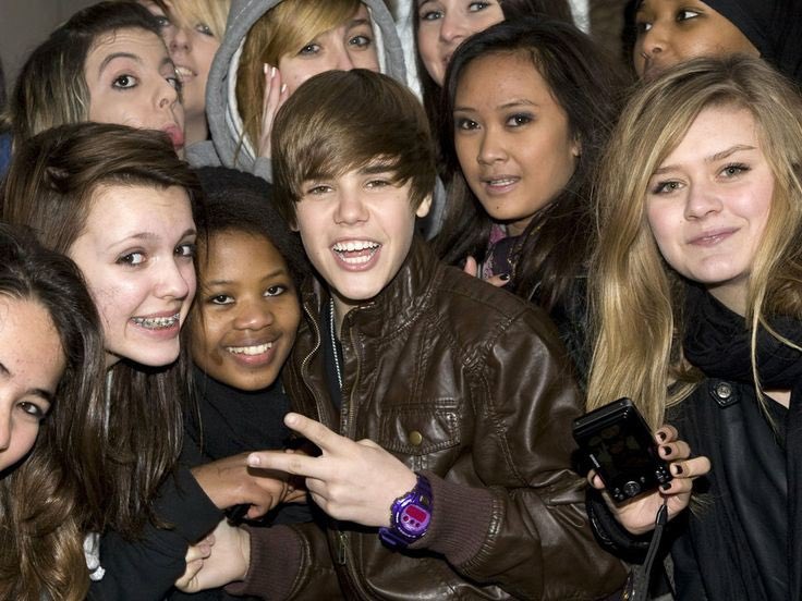 dreewlegend's tweet photo. 2010          //           2026

#BIEBERCHELLA https://t.co/4Y1nofKnZr