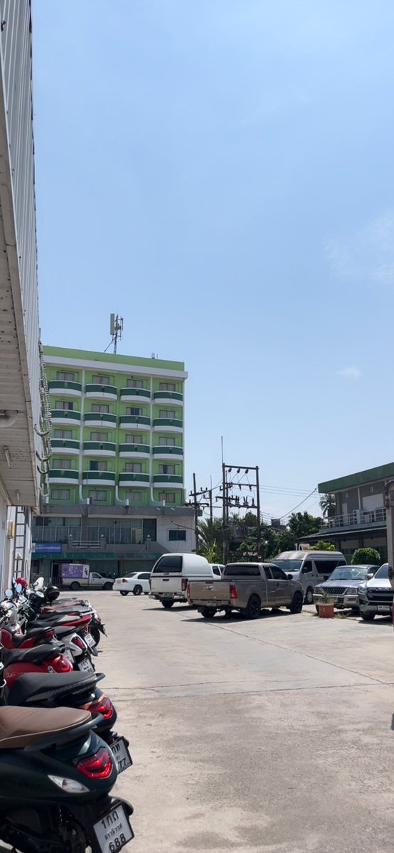 ไบ ลับๆ tweet media