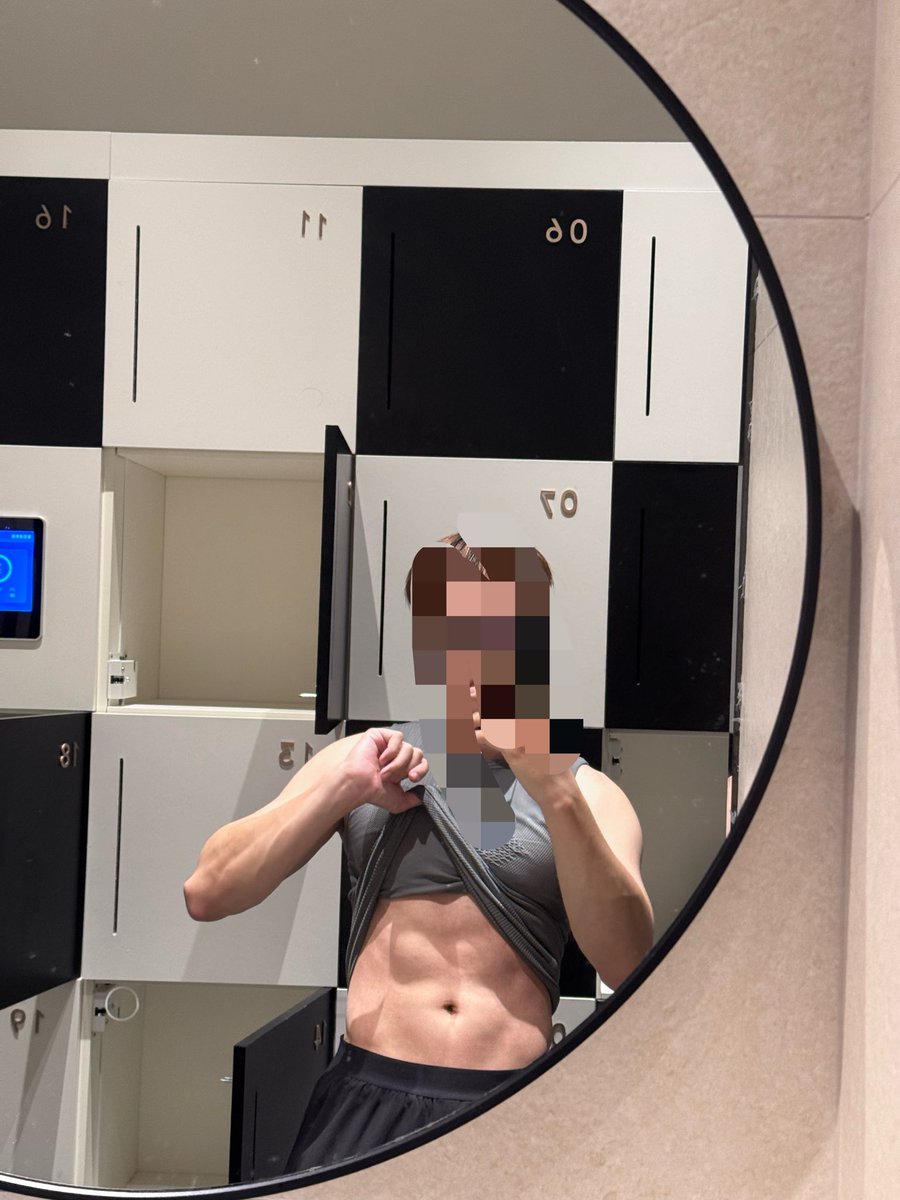 LightJobber tweet media