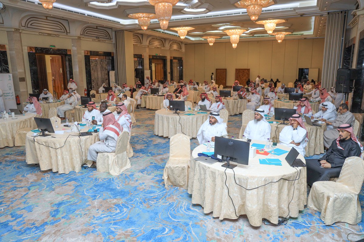 zmzm290's tweet photo. نبدأ #هاكثون_زمزم_للابتكار 💡
مساحة تجمع العقول لتقديم حلول عملية ترفع جودة خدماتنا وتعزز أثرنا الصحي.
جاهزين نبتكر .. ونحوّل الأفكار إلى قيمة
#معاً_للحياة https://t.co/Sr4svKA0nw