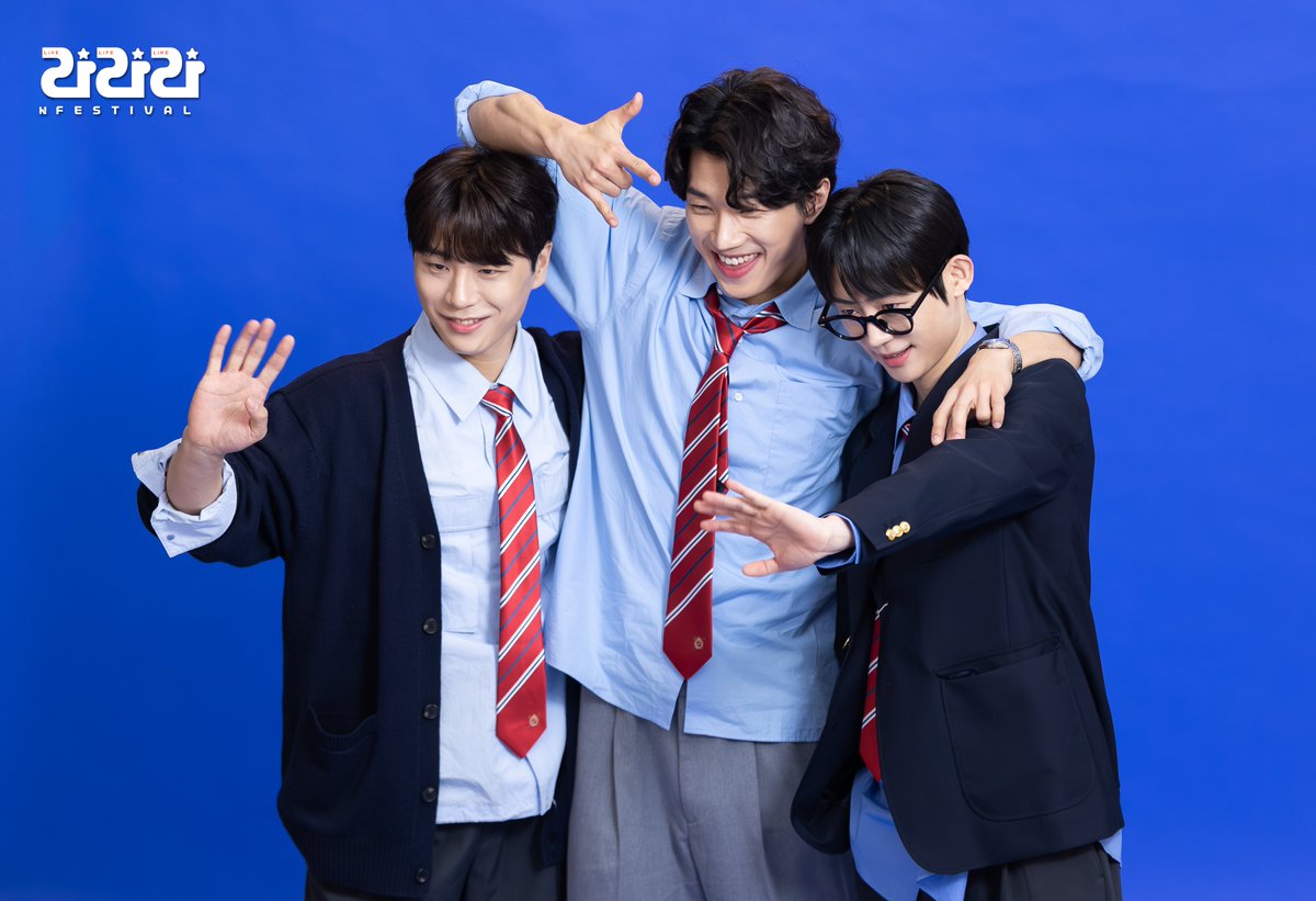 라이브러리씨어터 tweet media