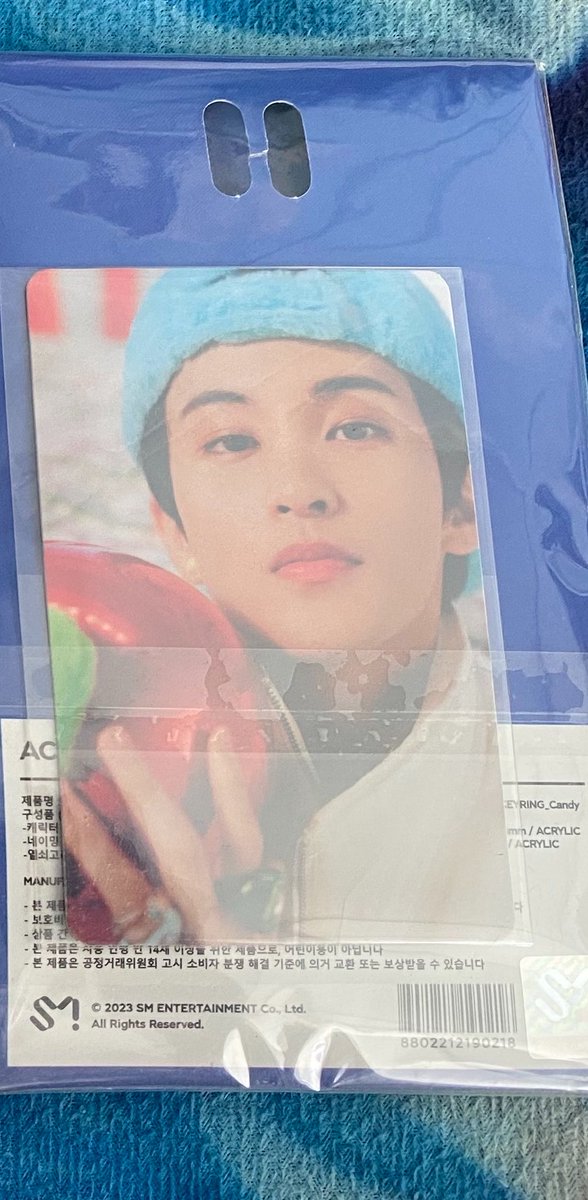 buying and selling account 💚 tweet media