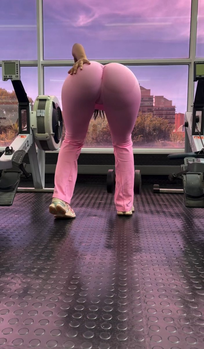 Pinkivy001's tweet photo. Work out sessions https://t.co/l57ZtKtQDQ