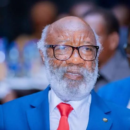 Sir Major☀️ tweet media