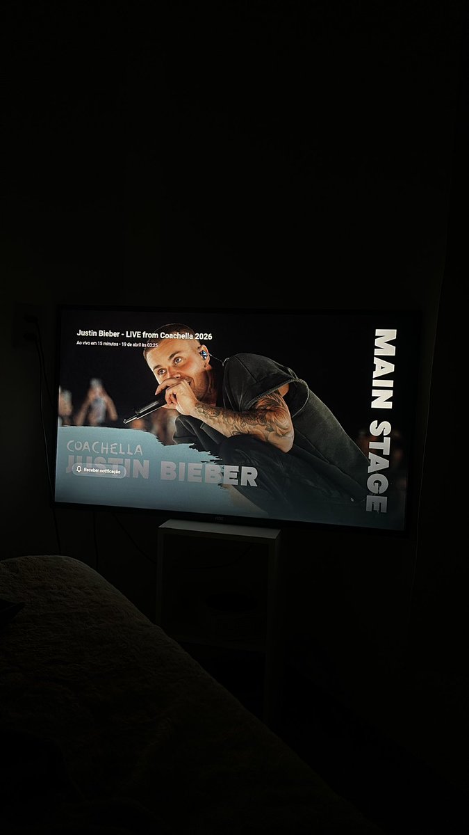 ju_taissaaa's tweet photo. Pronta para presenciar esse momento 💜

#bieberchella
#Justinbieber
#bieberfever 
@justinbieber https://t.co/SHPKFzxIVO