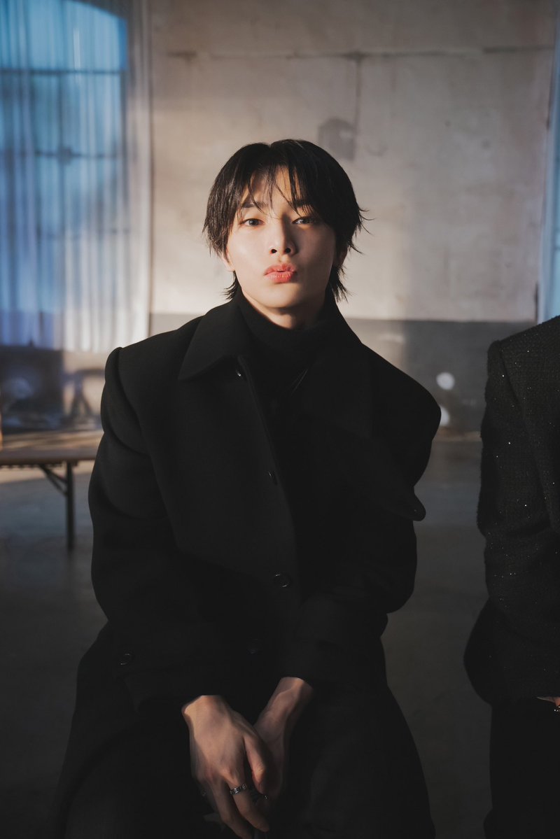 just a little 비하인드 📸 #아이엔
