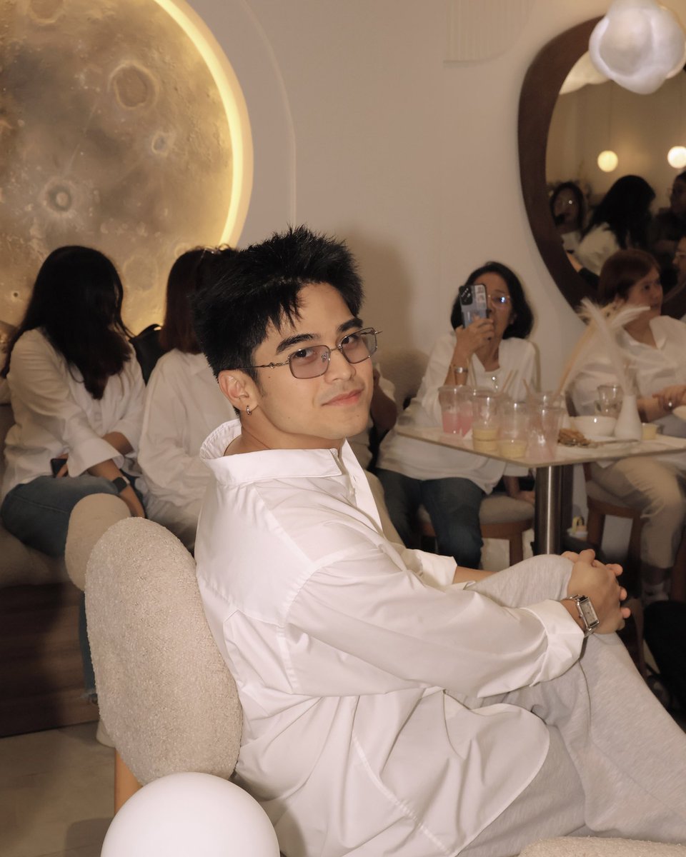 Sparkle GMA Artist Center tweet media