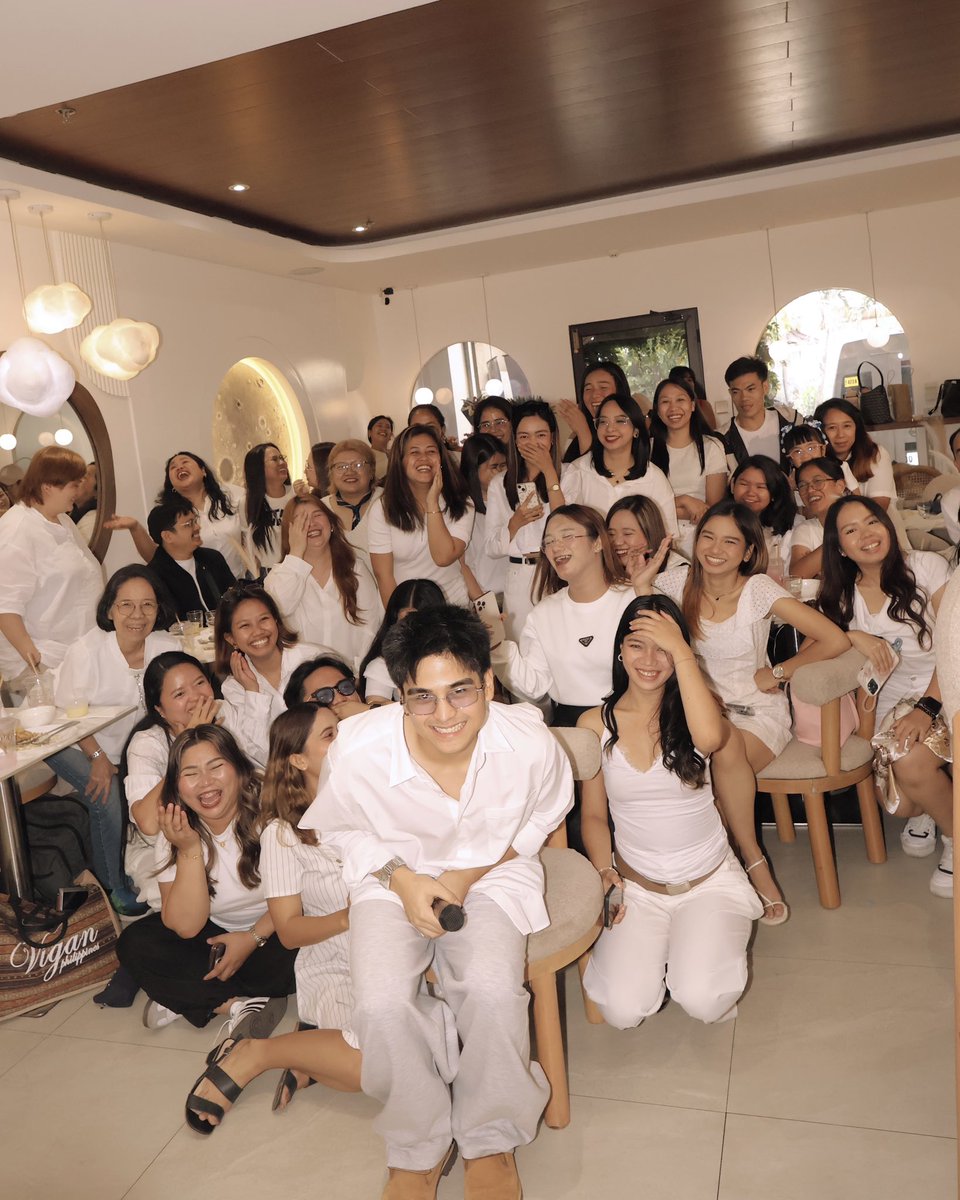 Sparkle GMA Artist Center tweet media