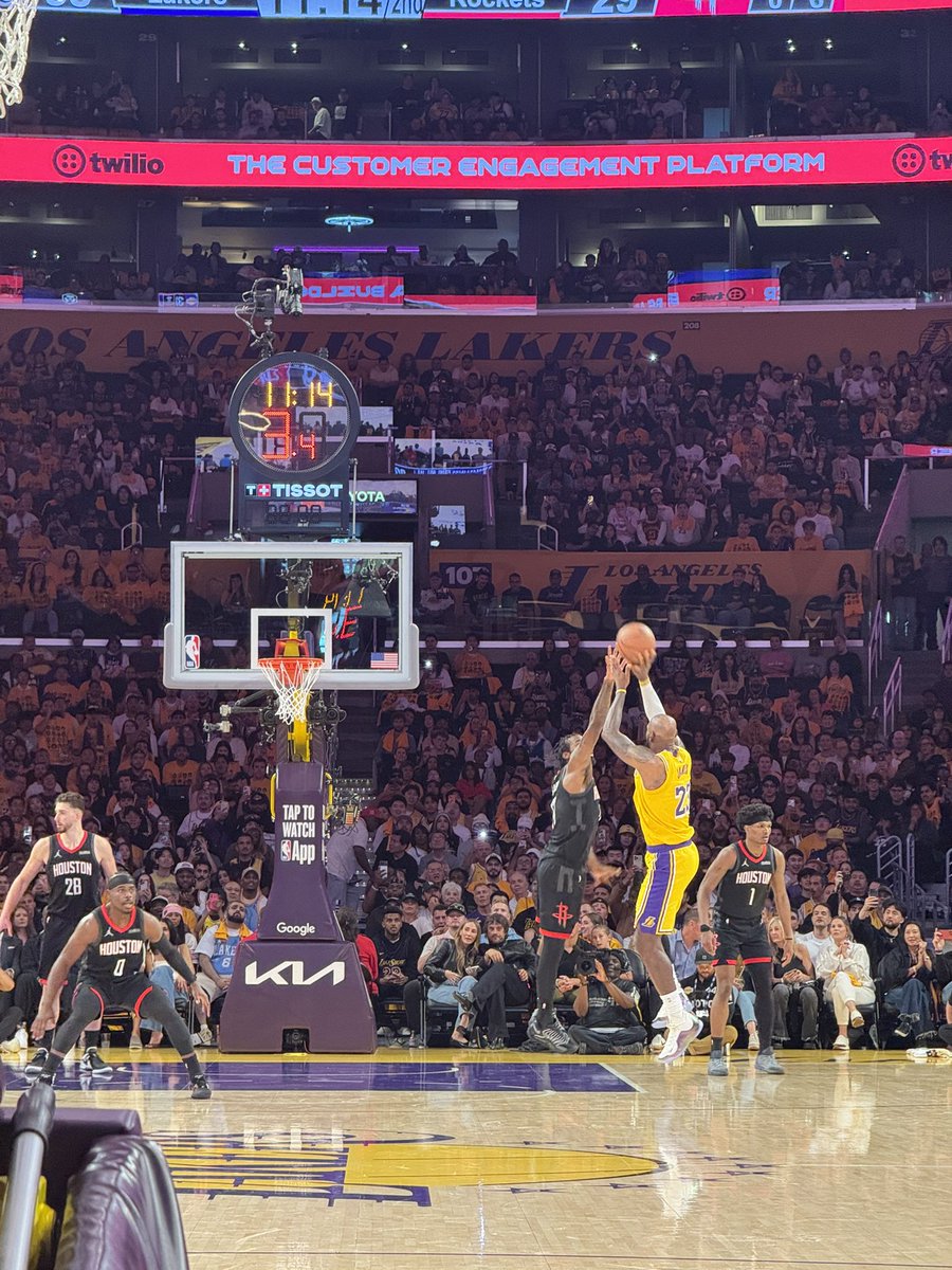 hadensworld's tweet photo. 🏀 @Lakers #playoffs https://t.co/FDQLJAEm3c