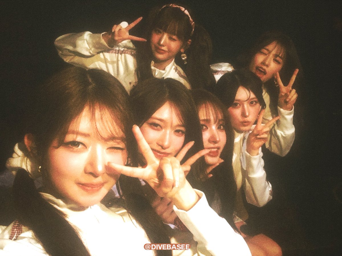 IVE BASE tweet media