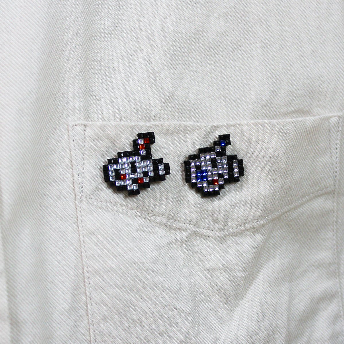 PixmithX's tweet image. Double trouble! Here’s how they look when you pair them up.

(Personal project / Not for sale)

#pixelart #handmade #cuphead #mugman