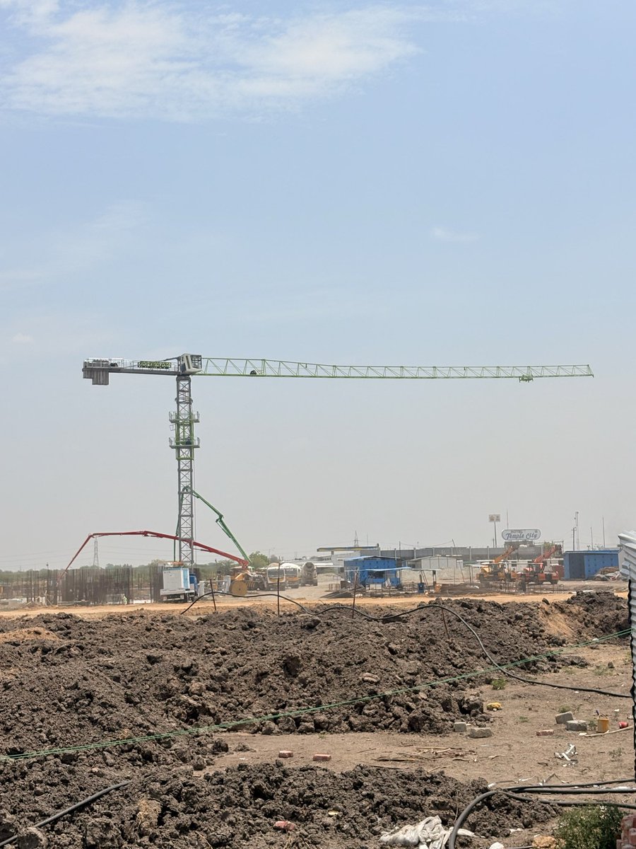 MaduraiGrowth's tweet photo. Another medical college by Sri Balaji Vidyapeeth is gaining fast progress. 
#Madurai https://t.co/5egMDCiycY