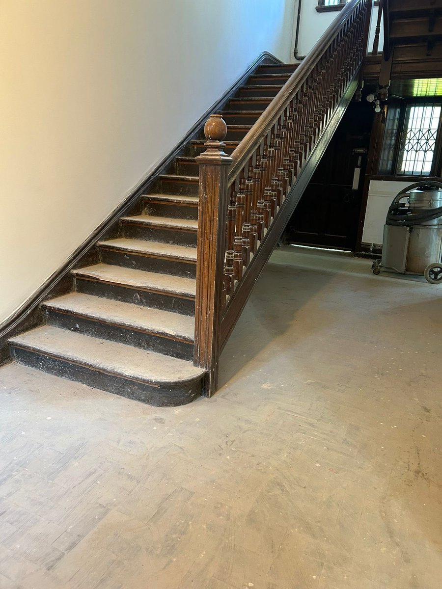 wfsnorthwales's tweet image. Here we had Oak Herringbone flooring. We gave the floor a full sand and seal, finished with a Floor Service, Taupo, 2k oil.
#floorsanding
#renovation
#restoration
#hallway
#flooringideas
#vintage
#wood
#flooring
#oldcolwyn
#northwales