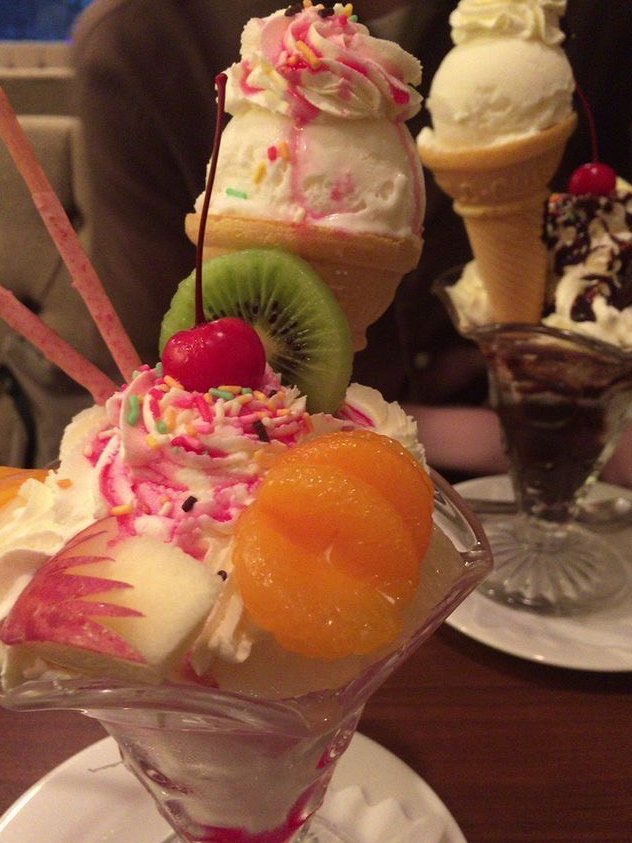 りりあ tweet media