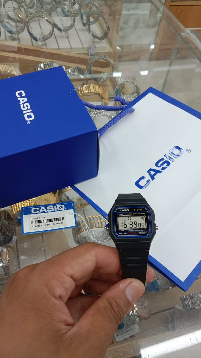 RspHelp's tweet photo. Casio F-91W-1DG

Original Clock* https://t.co/2aDmGjHvse