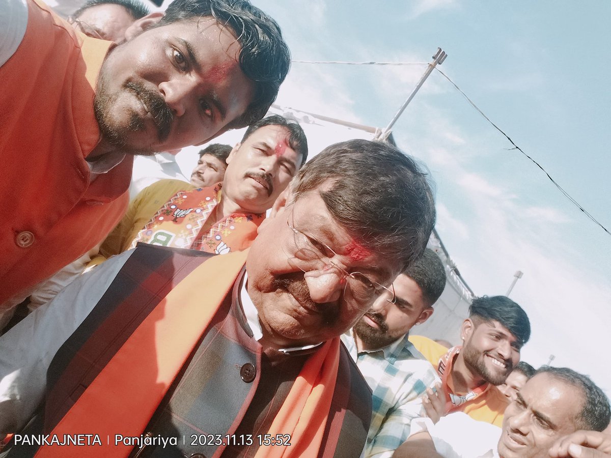 PANKAJBJPNETA's tweet photo. हम सबके लोकप्रिय लाडले नेता इंदौर विधानसभा एक से यशश्वी विधानसभा एवं मध्यप्रदेश शासन में नगरी प्रशासन मंत्री श्री कैलाश विजयवर्गीय जी भाई साहब को जन्मदिन की हार्दिक मंगलमय शुभकामनाएं
@KailashOnline https://t.co/iKO5aUGGBo