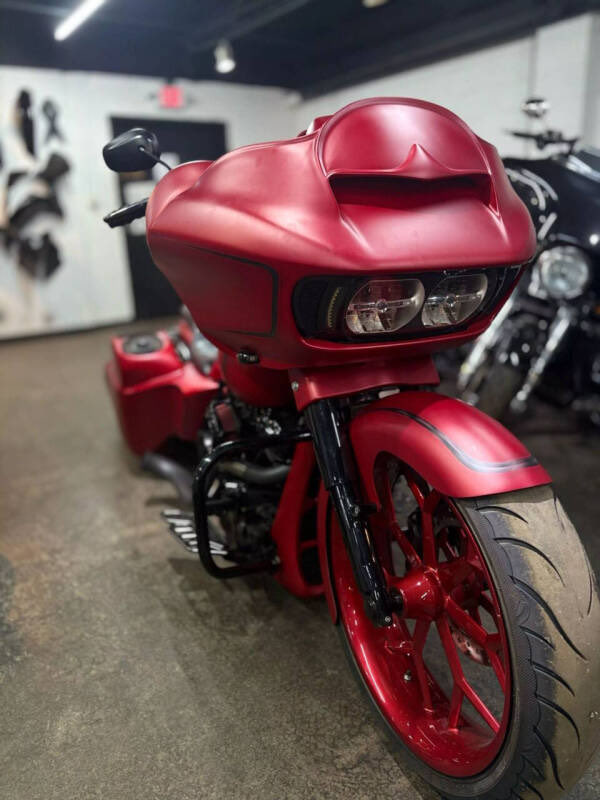 LibraLebron's tweet photo. Damn this bike kinda fits me perfectly too… 🏍️🤔 https://t.co/wXbLPJcsm6