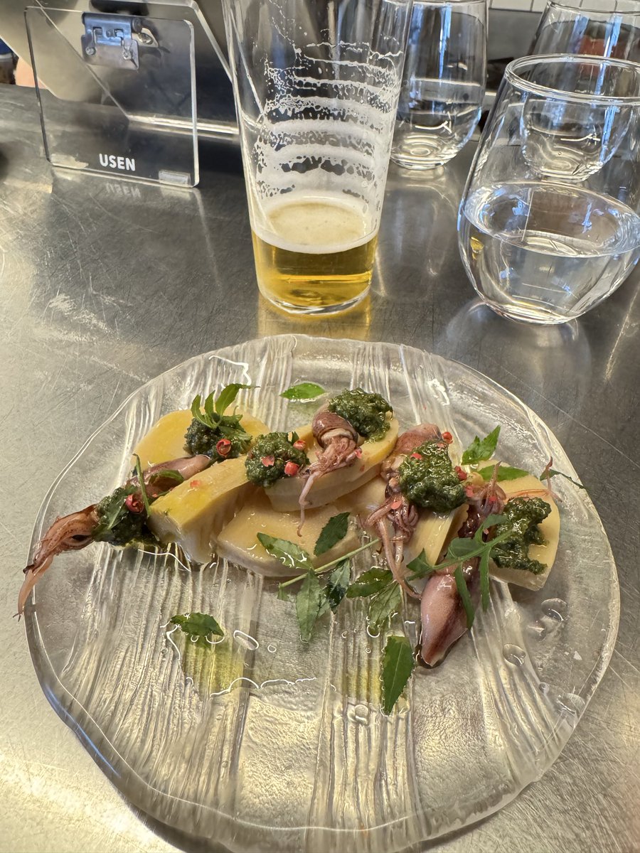30OL19's tweet photo. 料理が来る頃には、ビール一杯ほぼ飲み終えてる。あるあるですよね！🍻 https://t.co/VjQGvmiXjW