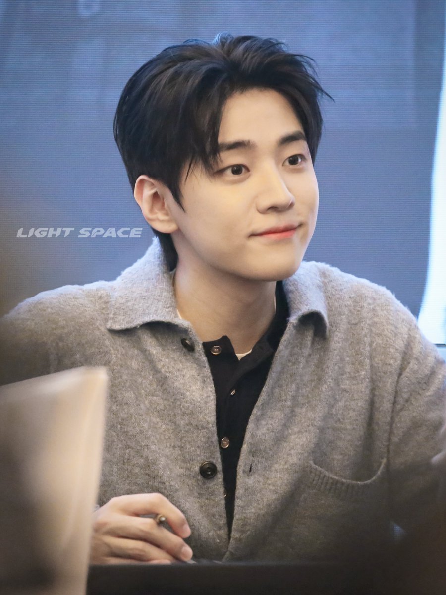 박재찬시그널만렙_LIGHT SPACE tweet media