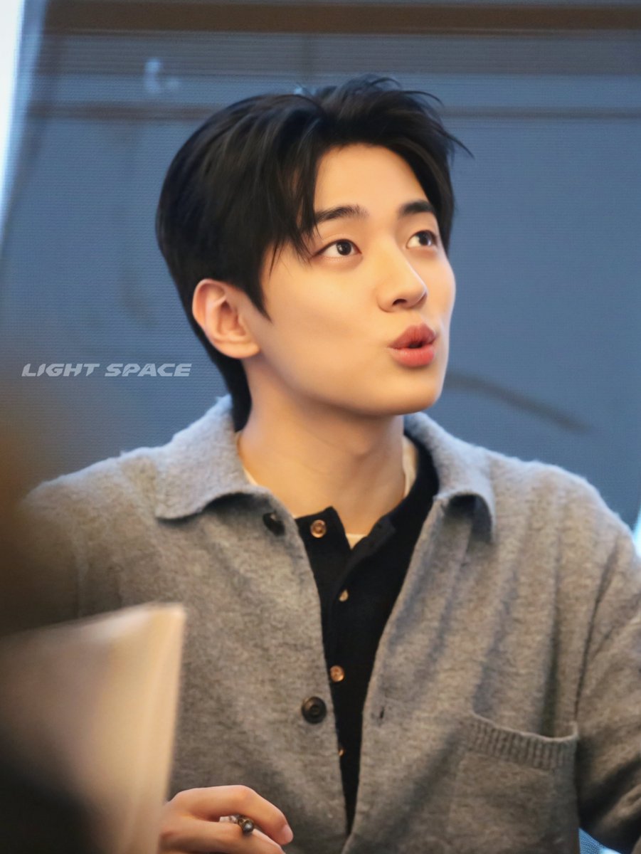 박재찬시그널만렙_LIGHT SPACE tweet media