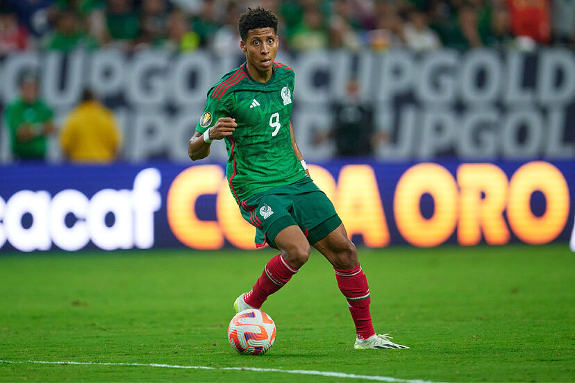 prnhub❁ tweet media