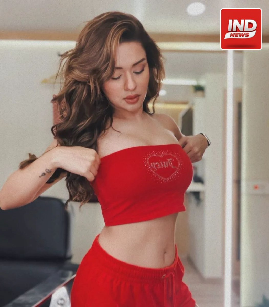 INDNewsHapur's tweet image. #photos : अवनीत कौर रेड आउटफिट में लगीं बेहद ग्लैमरस और स्टाइलिश, तस्वीरें देखें...

#avneetkaur #photoshoot #INDNews #India