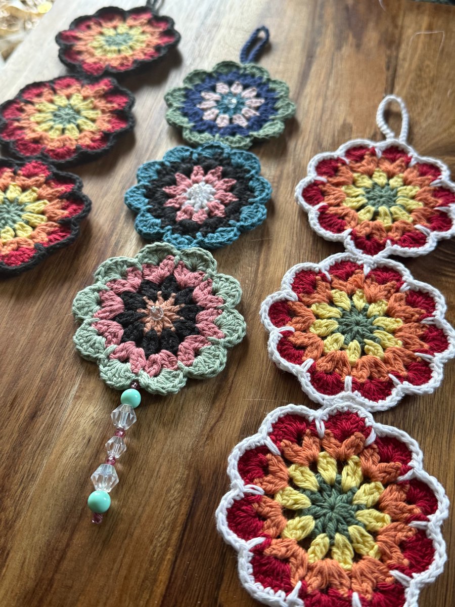 DDCrochetDesign's tweet image. New Crochet Flower Decorations 😊

These look lovely hanging from a door handle or wall, I've added one to my feature wall. I've embellished them with beads so the light will catch it 🧶

dwcrochetpatterns.etsy.com/uk/listing/449…

#MHHSBD #craftbizparty #smartsocial #sundayfinge #UKGiftAM
