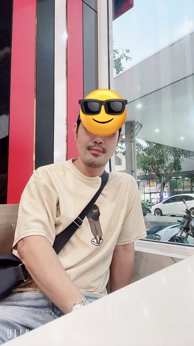 ผู้ชายวัยลุง สะอาด ดูดีตามวัย ให้เกียรติ tweet media