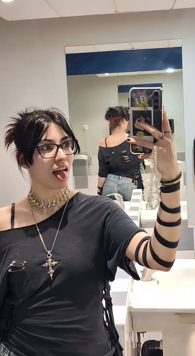 Exposingeveryone tweet media