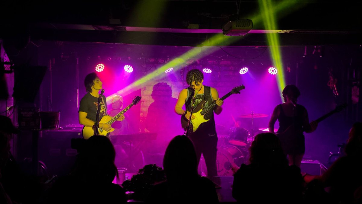 Fearless Dave and the Tsunamis tweet media