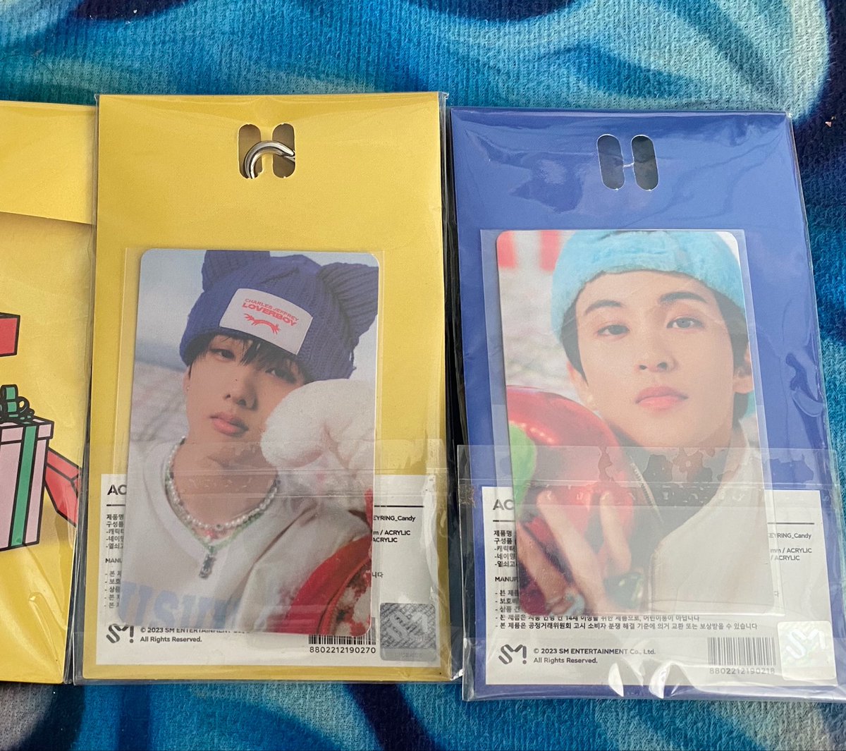 buying and selling account 💚 tweet media