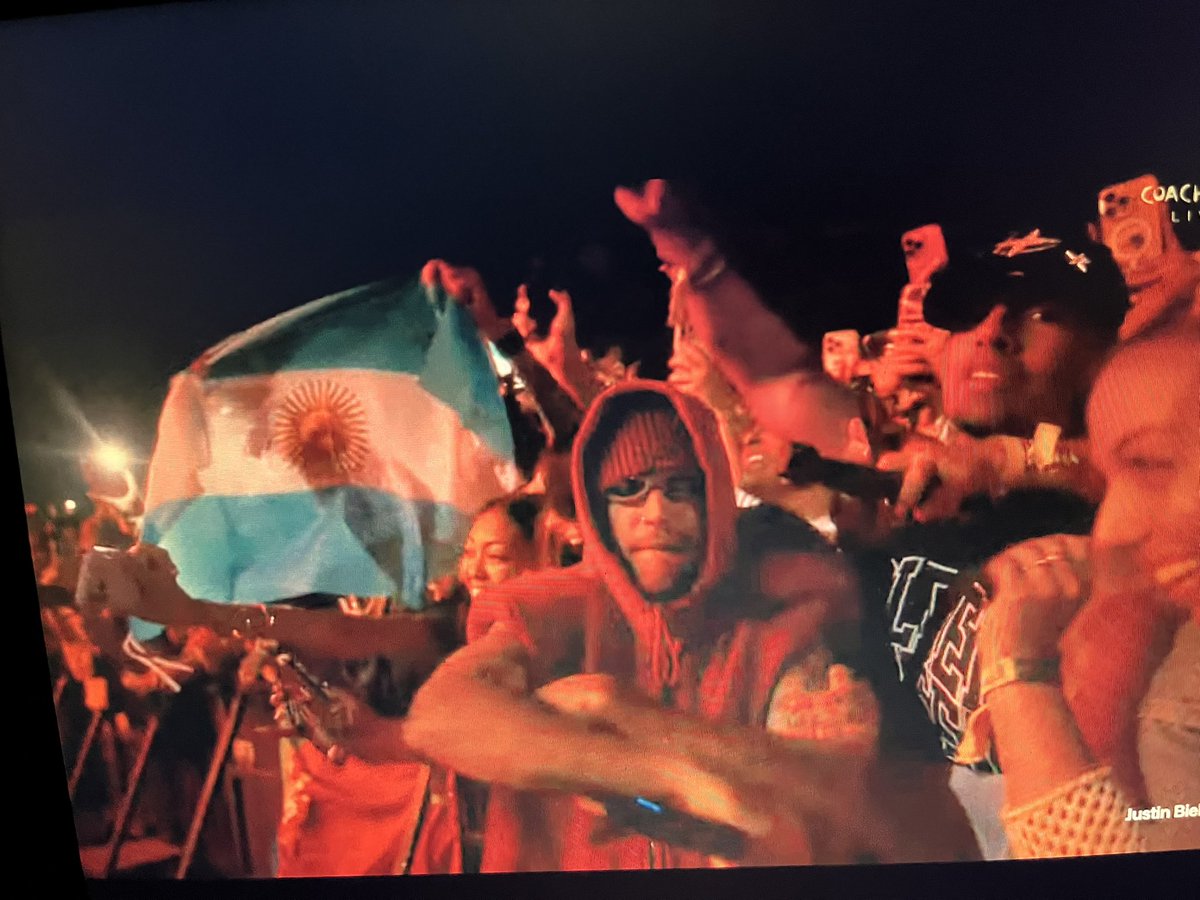 Florencia Agostina tweet media