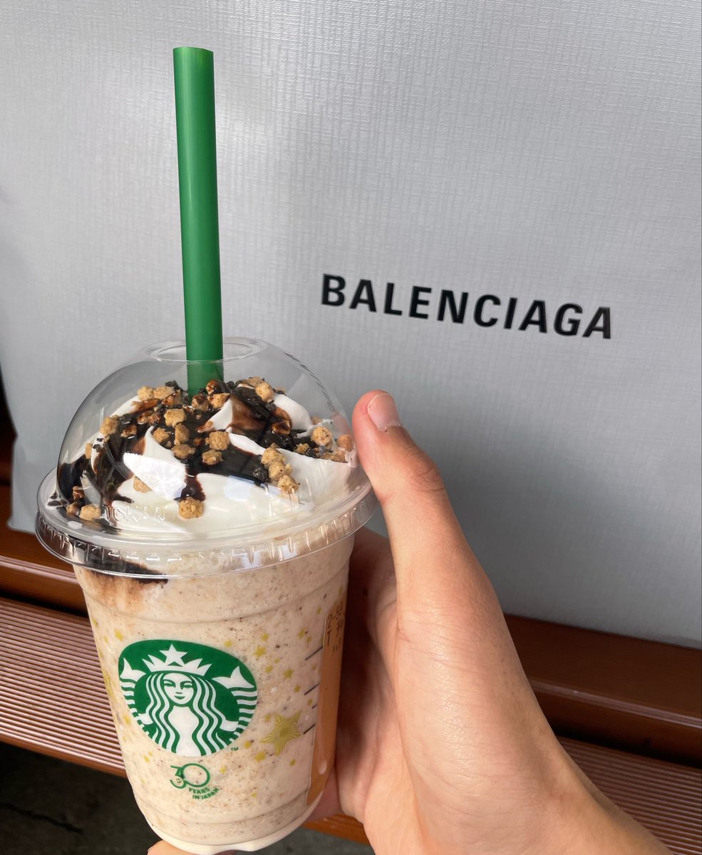 りあ🥀日産両日 tweet media